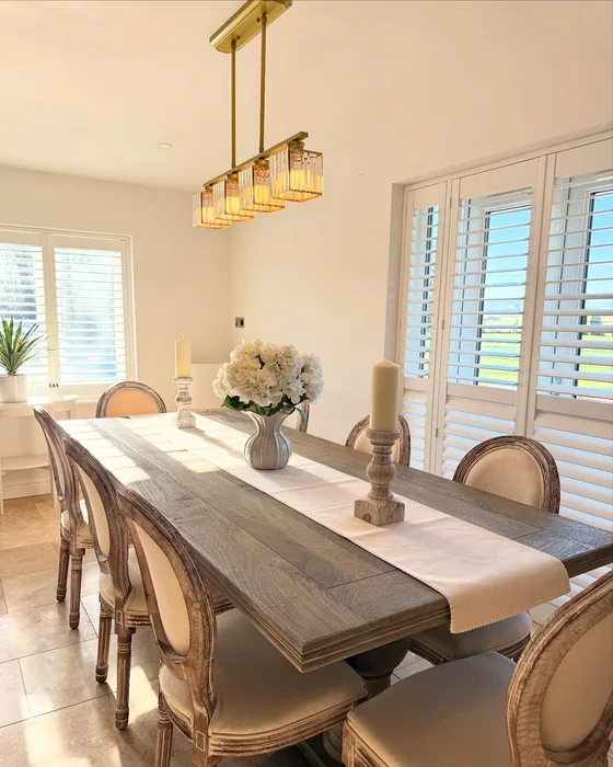 Farmhouse Rectangle Kitchen Table with White Runner & Hydrangeas