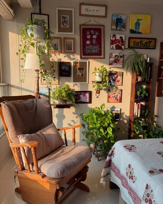 Boho Bedroom Gallery Wall with Plants