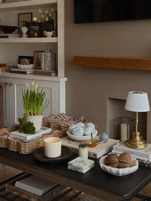 Spring Coffee Table Tray Decor
