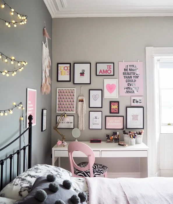 Teen Girl Bedroom Gallery Wall