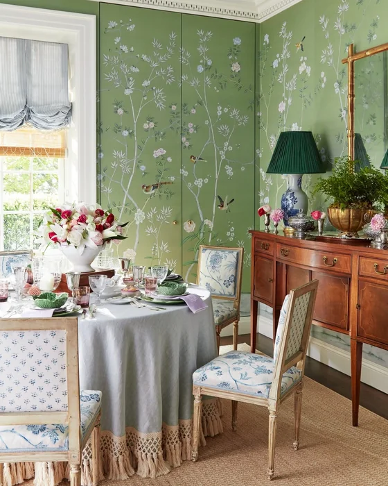 Green Chinoiserie Dining Room Wall