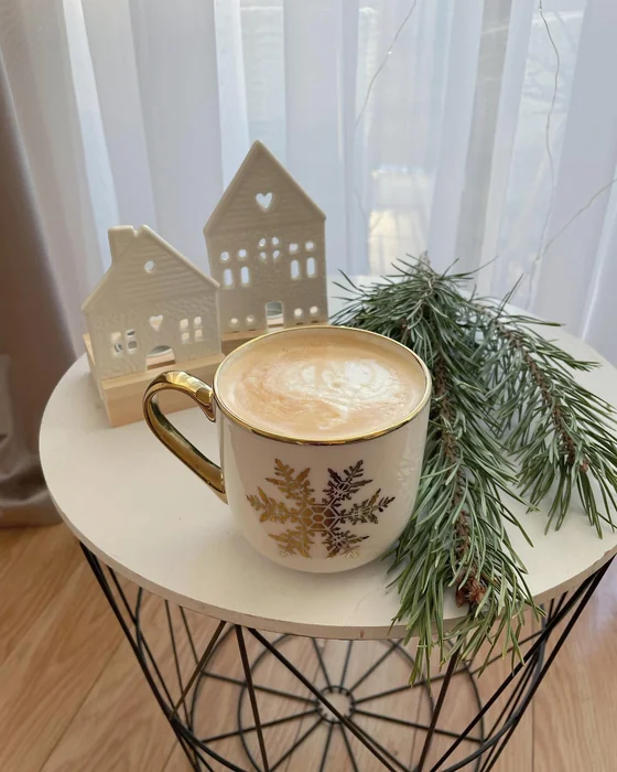Winter Christmas Coffee Table Decor