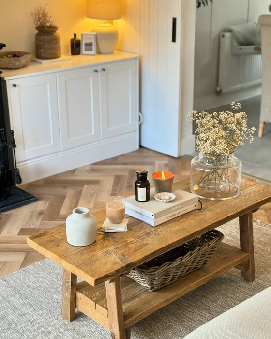 Rustic Reclaimed Wood Coffee Table Decor