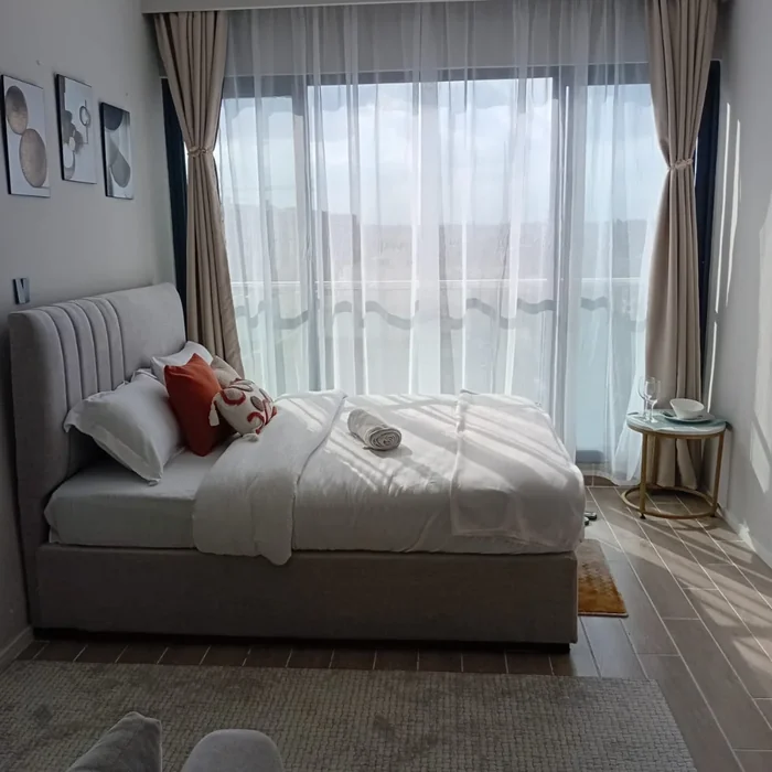 Clean & Modern Airbnb Bedroom Setup