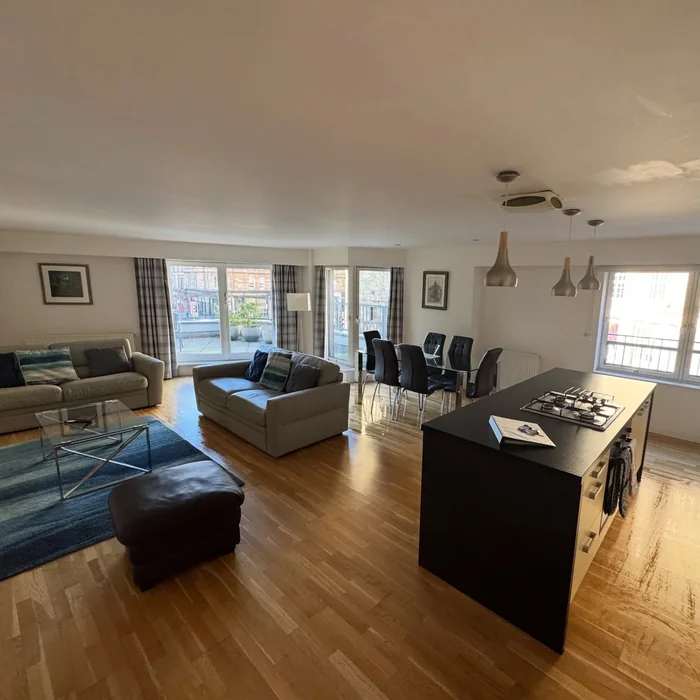 Open-Plan Airbnb Living & Dining Space