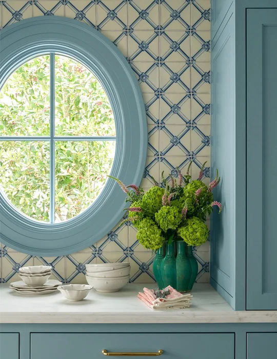 Round Kitchen Window Decor